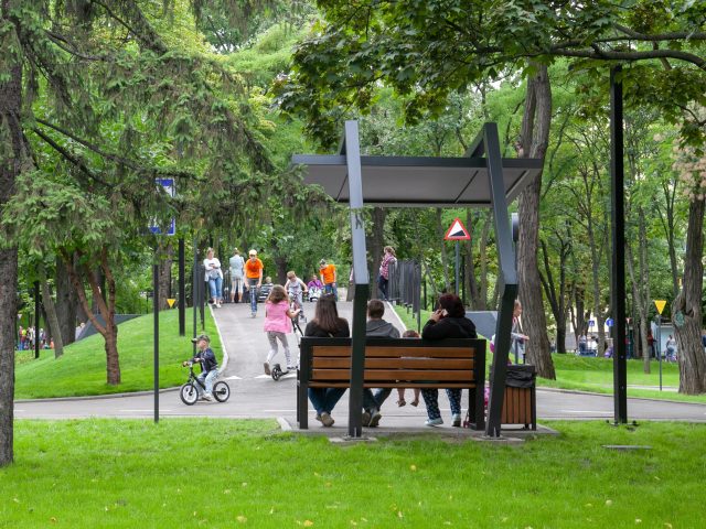 Куреневский парк в Киеве