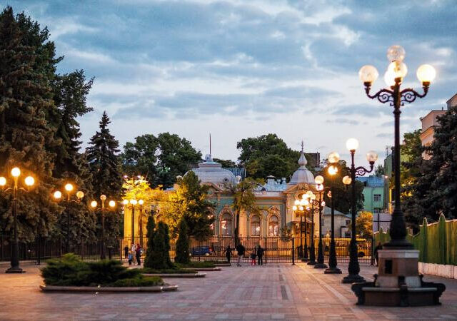 Мариинский парк в Киеве