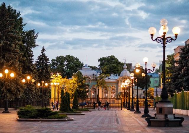 Мариинский парк в Киеве