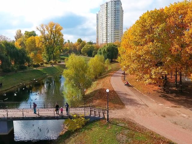Парк «Отрадный» в Киеве