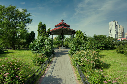 Парк Позняки в Киеве