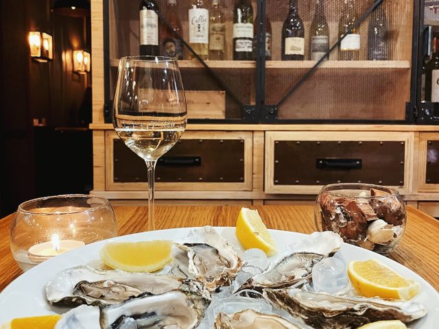 Бар Vinsanto Wine bar в Киеве