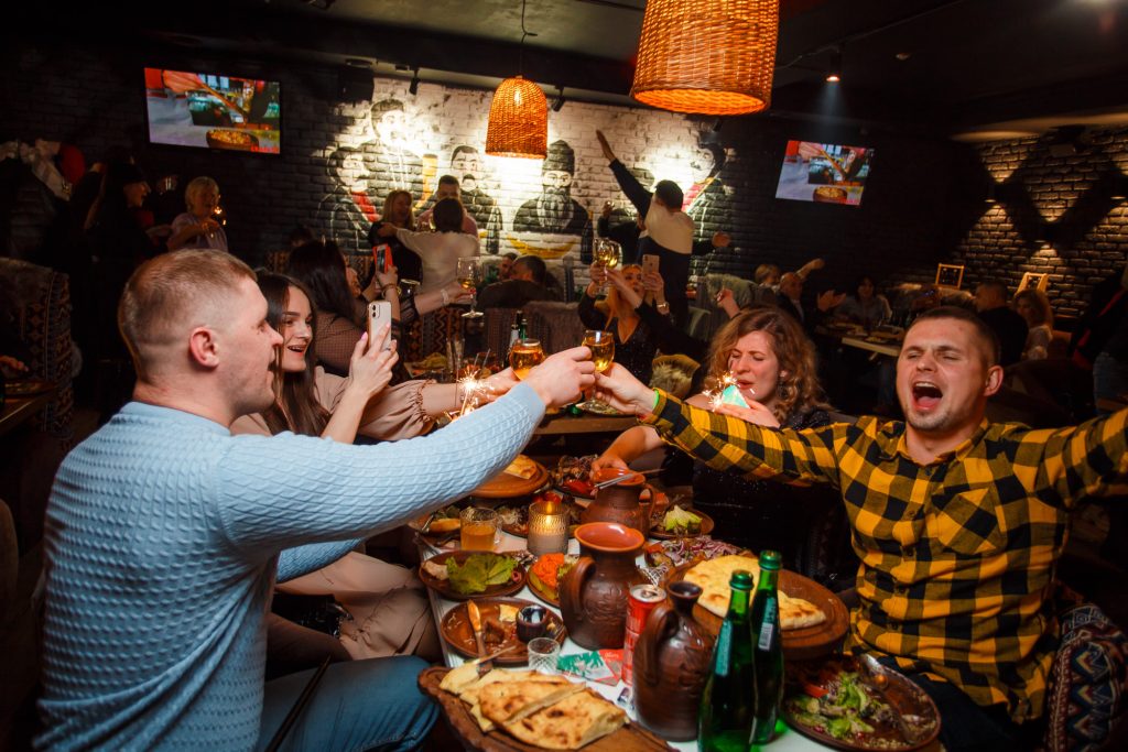 Hruzynskoe Cafe Zakhady,Darahoi! in Kyiv | Avenue Vozdukhoflotskyi, 39/1 — photo 2