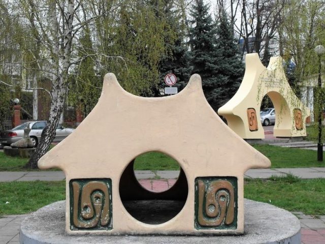 Мини-парк Трипольской культуры в Киеве