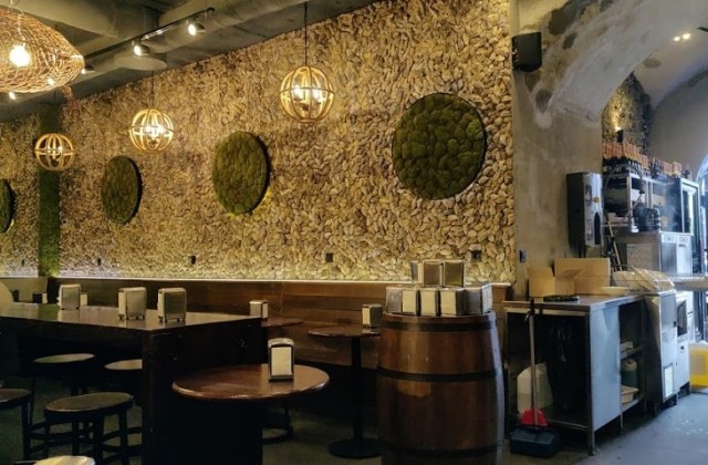 Mushlya Bar (Мушля Бар) на Крещатике в Киеве