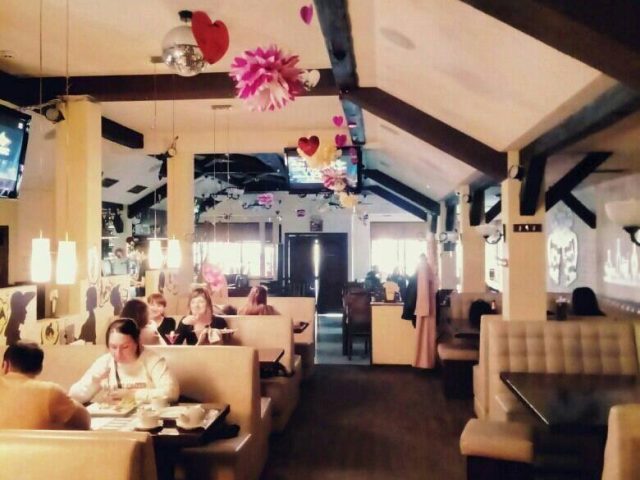 ПАБ FLOYD WHITE PUB В КИЕВЕ