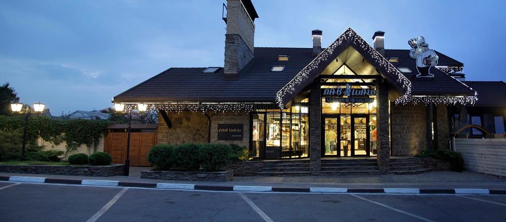 Ресторан-Гастромаркет LavShash Family Village в Харькове