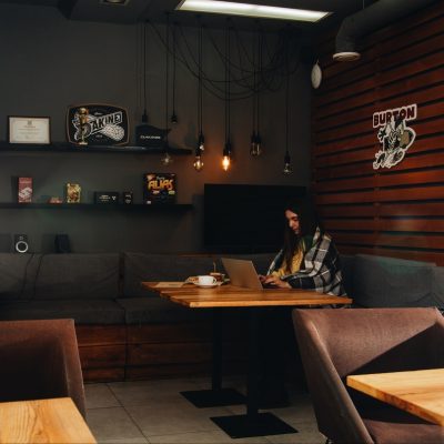 Бар Tesla Cyber Pub (Тесла кибер паб) в Харькове