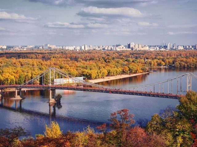 Труханов остров в Киеве