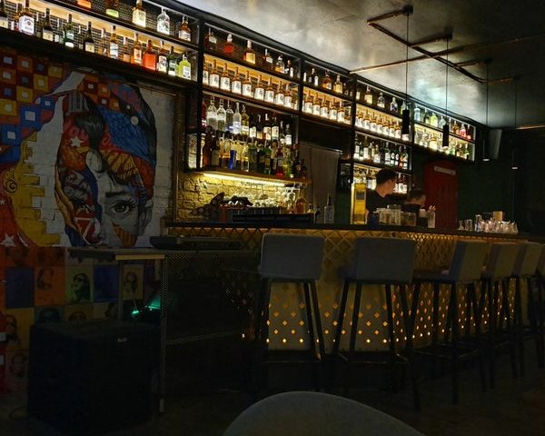 Бар Warhol Bar в Киеве
