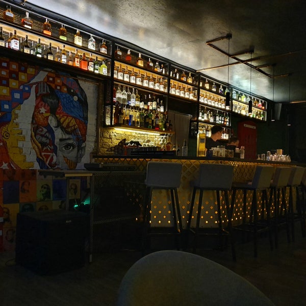 Бар Warhol Bar в Киеве