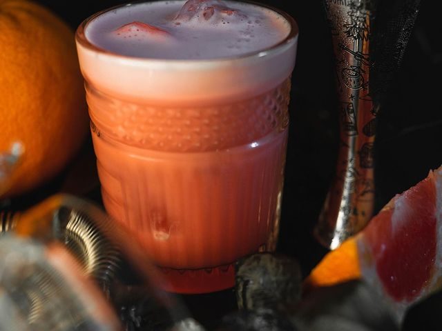 Бар Warhol Bar в Киеве