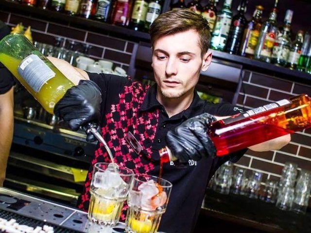 Ресторан Barbaris | вул. Нескорених, 9