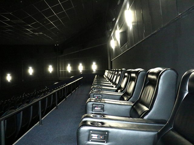 Кинотеатр MULTIPLEX (Мультиплекс) ТРЦ “КАРАВАН OUTLET”