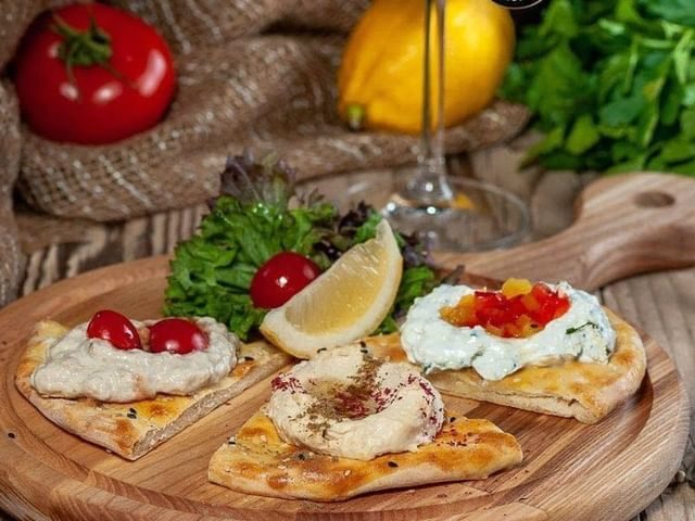 Ресторан Чайхона Базар у Києві | вулиця Анни Ахматовой, 44а