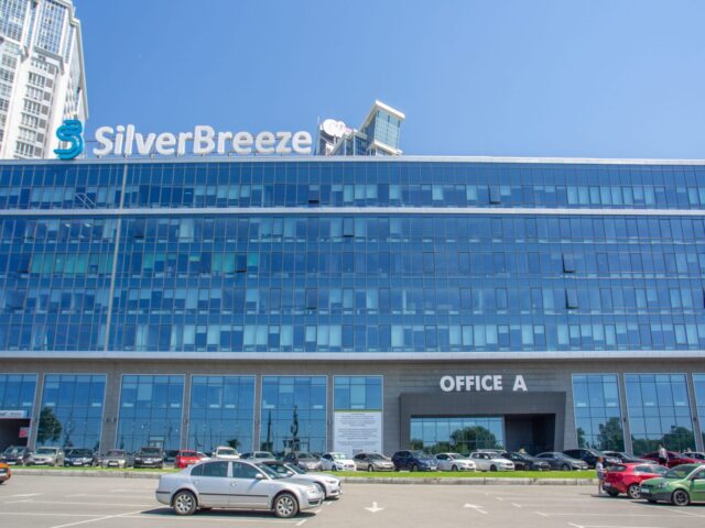 Торговый центр Silver Breeze (Сильвер Бриз) в Киеве