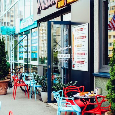 Restaurant Philadelphia roll & bowl in Kyiv
