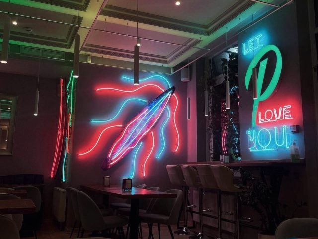 Ресторан Philadelphia roll & bowl в Киеве