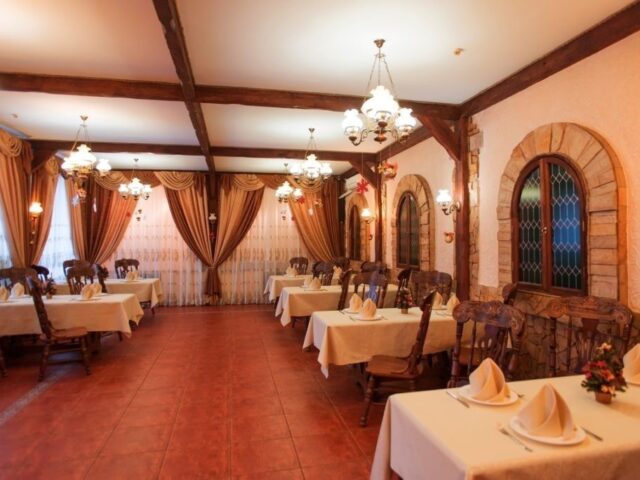 Restaurant-Pizzeria San-Marino (San-Maryno) in Kyiv