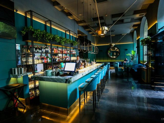 Bar 4844 | Klovskyi Descent, 13