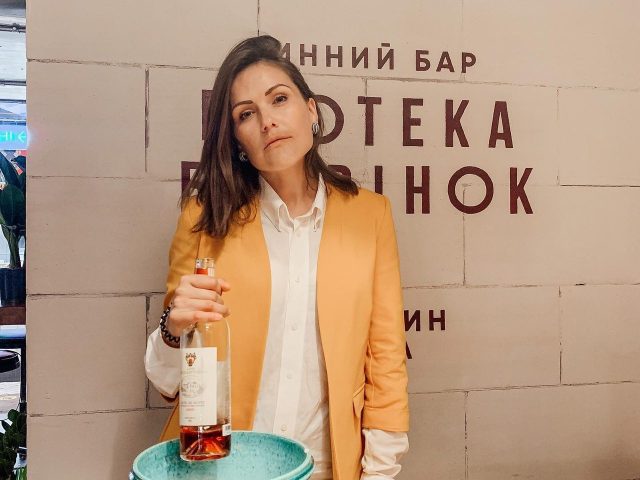 Бар Барвинок | Басейна вул. — фото 3