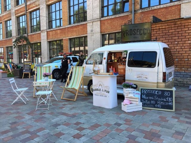 Бар Bubble & Fun Prosecco Van | Київ