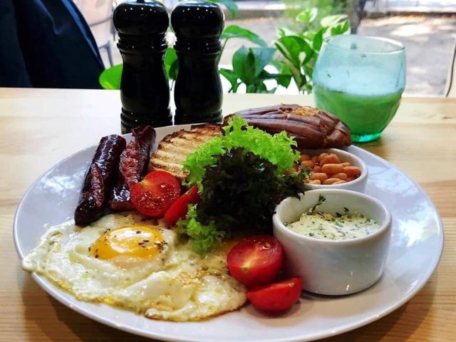 Bar Chetyre Chebureka | Lviv