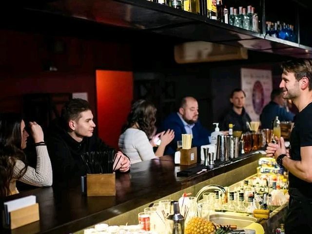 Бар CRYPTO BAR | Хрестовий пров.