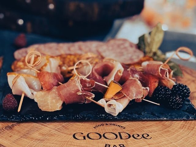 Бар Goodeebar | ул. Елены Пчилки, 6