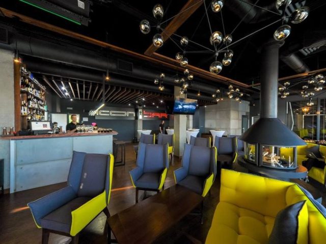 Бар Icon Bar Lounge | Дніпровська наб., 21