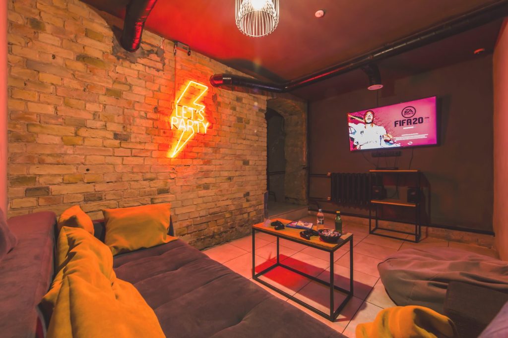 Бар L.A. gamebar | Велика Васильківська вул.