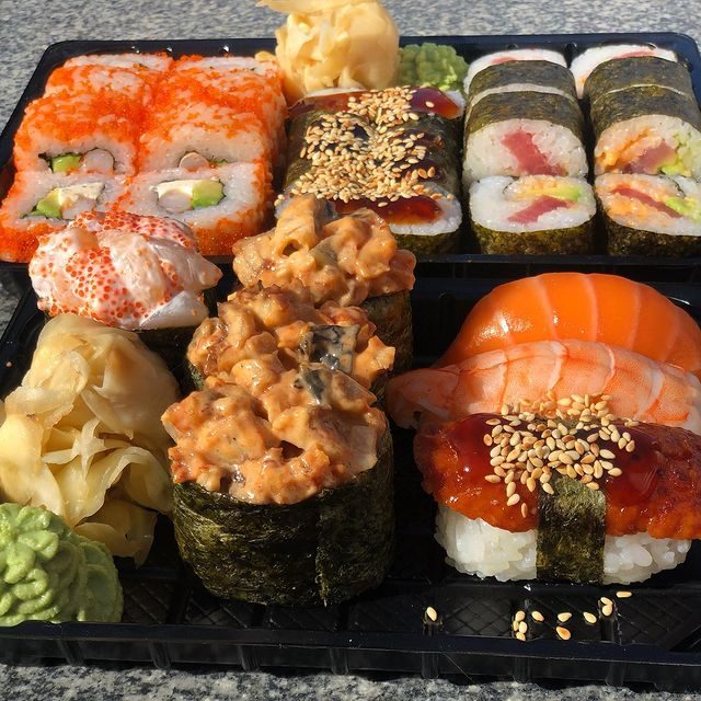 Бар Rich Roll | вул. Дмитра Донцова, 2-А