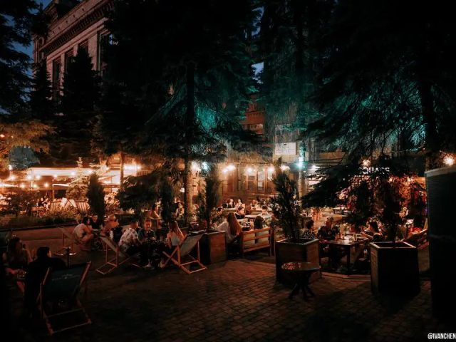 Bar Square 59 | Dmytra Yavornytskoho Ave, 59-A