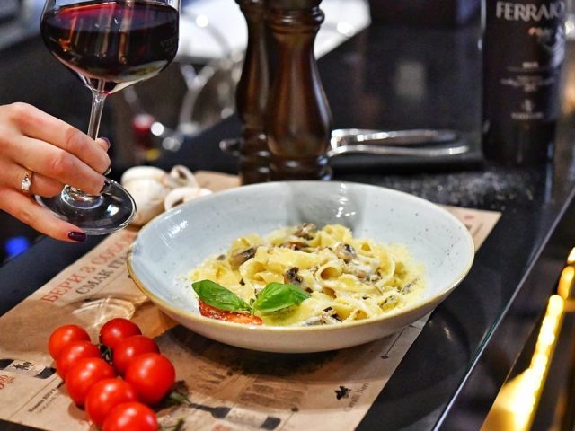 Бар Toscana Wine Bar | Оболонський просп., 1-Б