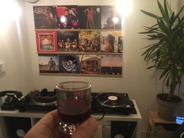 Бар WE:VINYL | вул. Саксаганського, 27