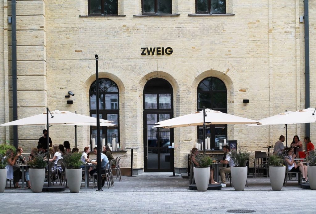 Bar Zweig | Kniaziv Ostrozkykh St, 2