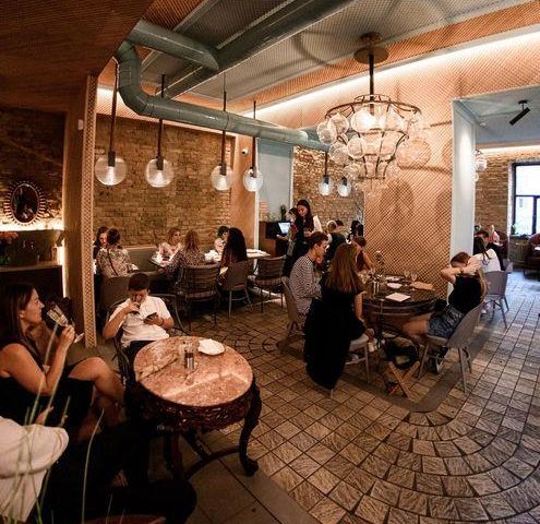 Restaurant Budynok velykoho dyva | Velyka Vasylkivska St, 47