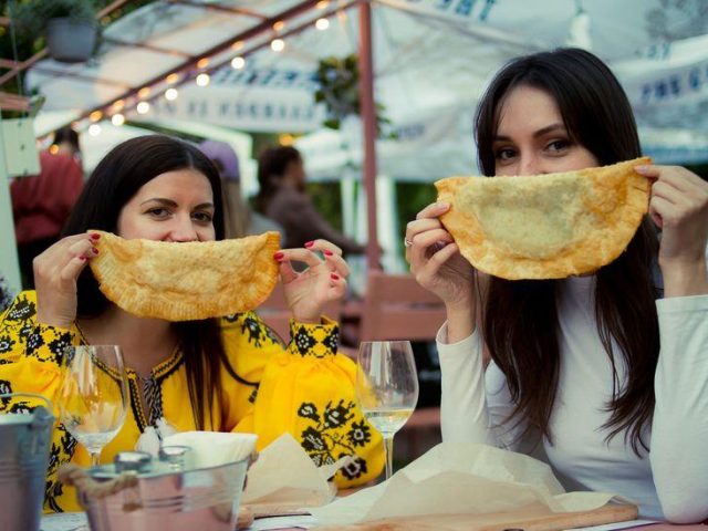 Кафе Чебуречна від Чорноморки | Львівська пл., 4В — фото 2