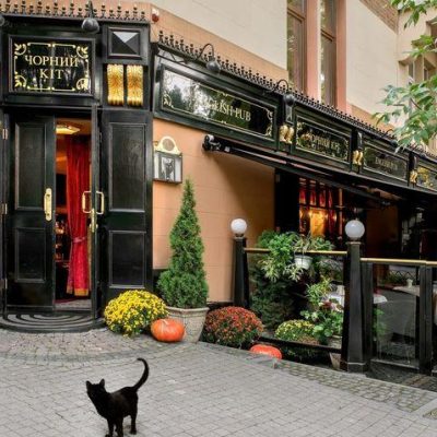 Restaurant Chornyi Kit | Heroiv Maidanu St, 4