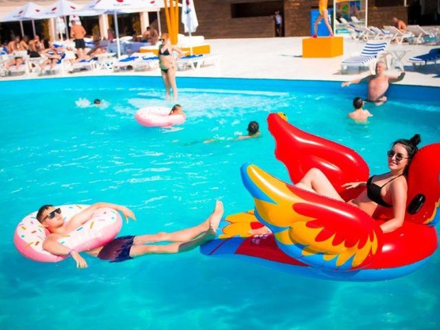 Бар City Beach Club | вул. Антоновича