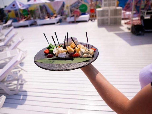 Бар City Beach Club | вул. Антоновича