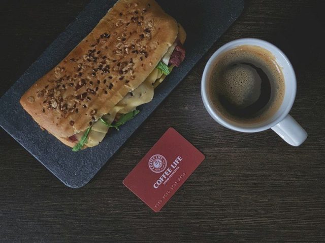 Coffee Life | просп. Олександра Поля