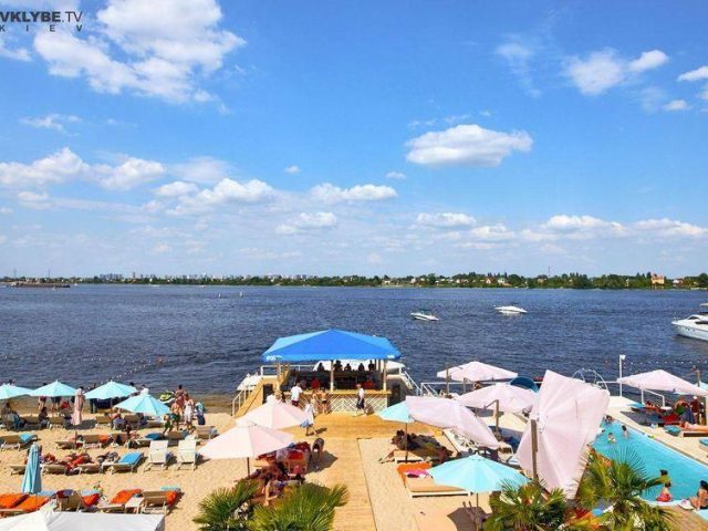 Ресторан Dniprovska Riviera | Лютнева вул.