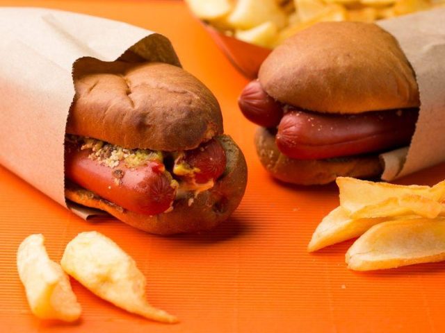 Fast food Dogz&Burgerz | Yevhena Hutsala Ln, 3