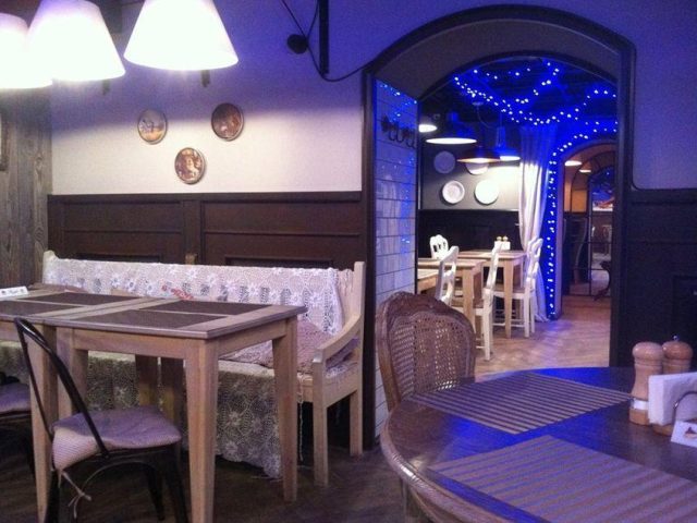 Бар Dream Cafe | бул. Миколи Міхновського, 1