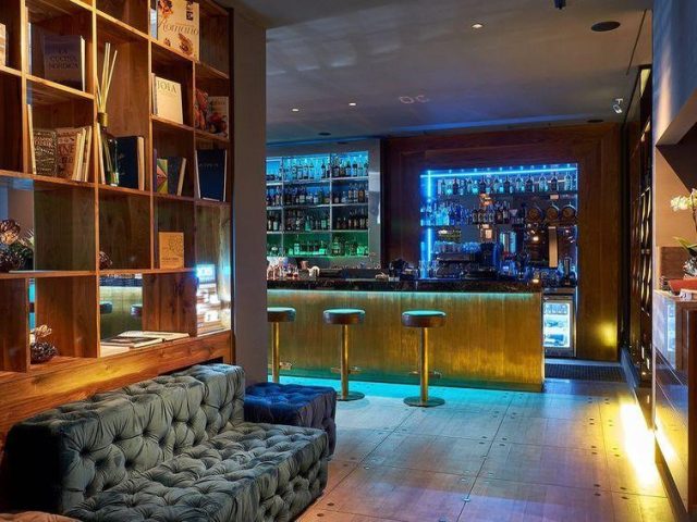 Ресторан Elissa restaurant | вул. Леха Качинського, 10