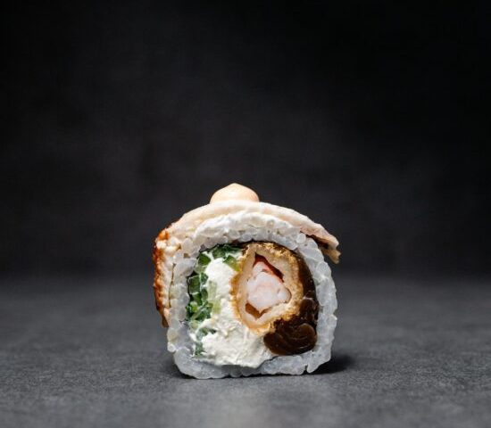 Fast food Maguro premium sushi | Shchaslyva St, 52