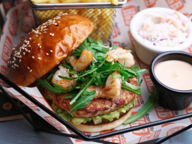 Ресторан Happy Grill Bar | вул. Петра Сагайдачного