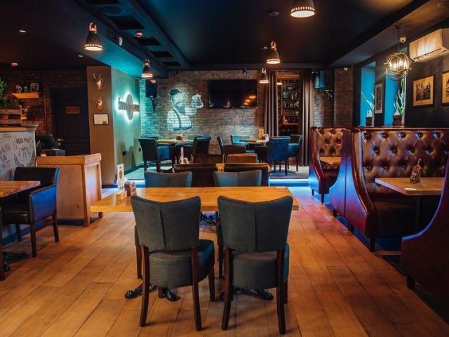 Паб Zivot A Pivo | ул. Евгения Коновальца, 15 к3