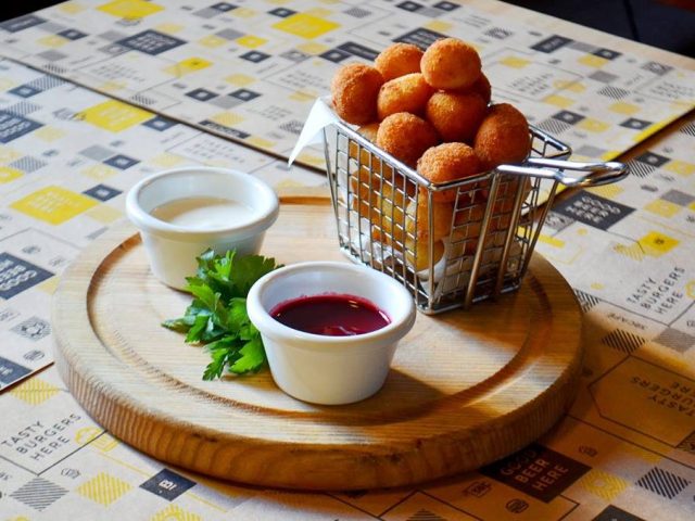 Кафе 3 b Cafe | вул. Хорива, 23